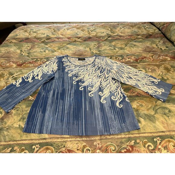 Bob Mackie Blue Patterned Top - Picture 1 of 3